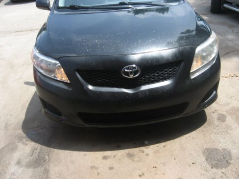 Used 2009 Toyota Corolla SE Sedan FWD image 2