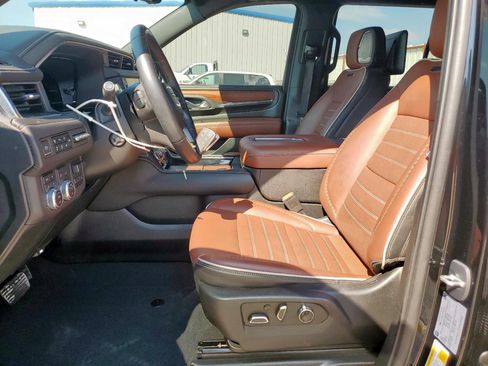 Used 2023 GMC Yukon Denali Ultimate image 7