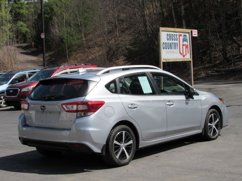 Used 2019 Subaru Impreza 2.0i Sport Premium image 8