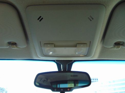 Used 2020 Chevrolet Sonic LT image 20