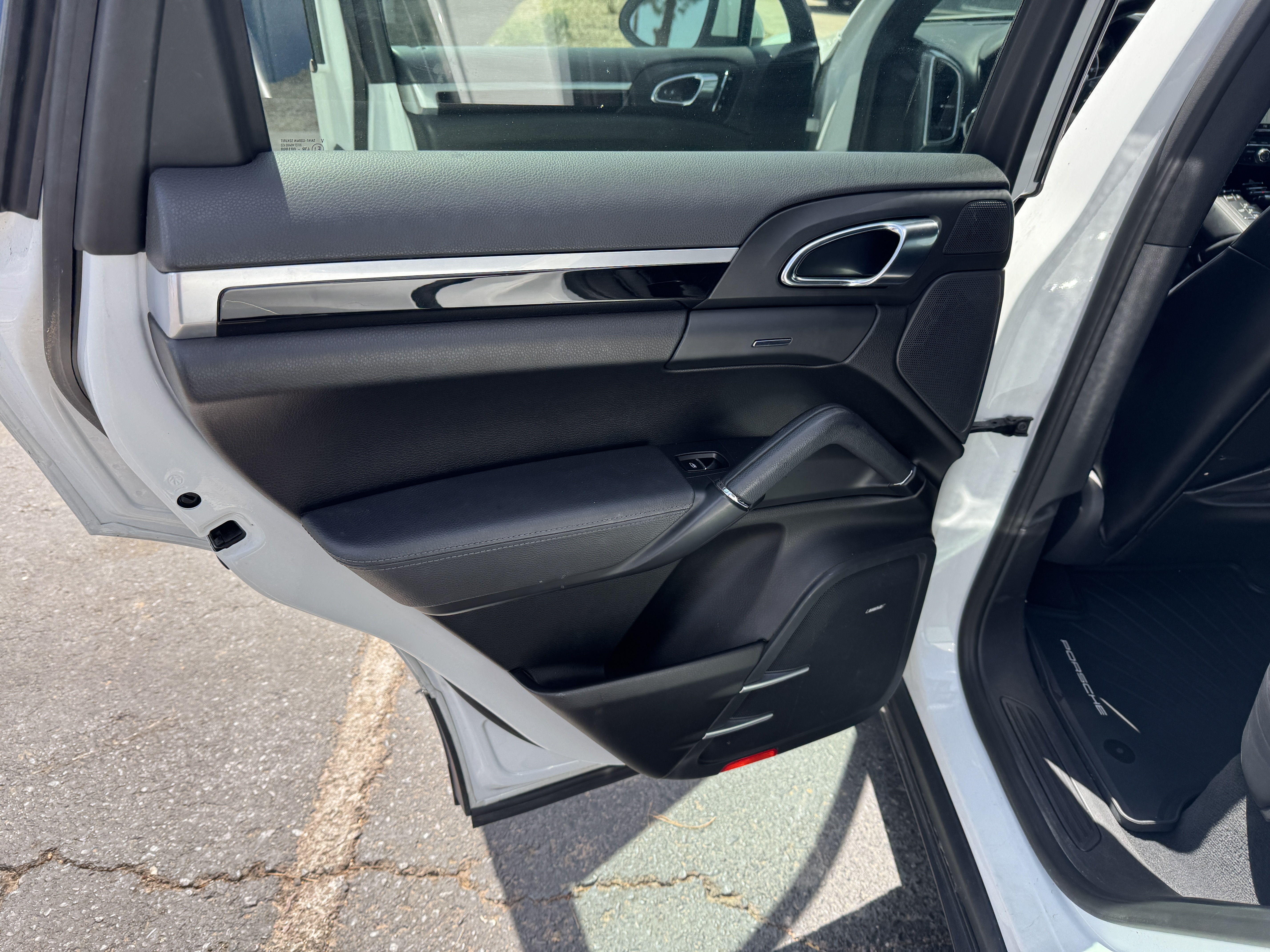 Used 2014 Porsche Cayenne UNAVAIL AWD/4WD image 20