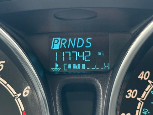Used 2014 Ford Fiesta SE FWD image 24