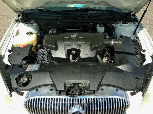 Used 2008 Buick Lucerne CX FWD image 57