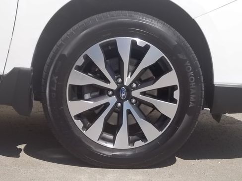 Used 2016 Subaru Outback 2.5i Limited AWD/4WD image 15