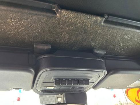 Used 2022 Ford Bronco Badlands image 24