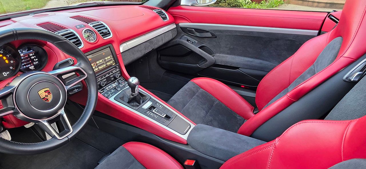 Used 2016 Porsche Boxster Spyder RWD image 67