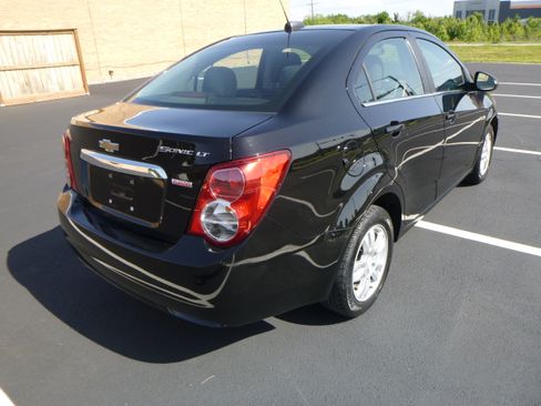 Used 2016 Chevrolet Sonic LT image 6