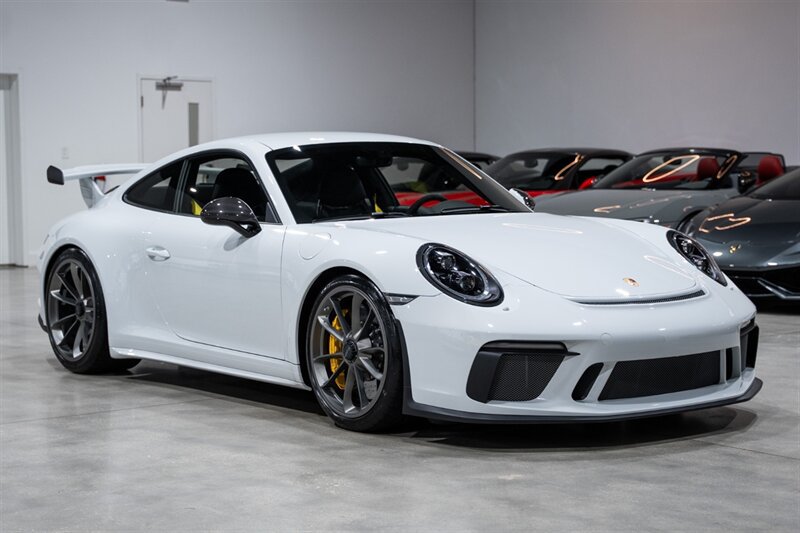 Used 2018 Porsche 911 GT3 RWD image 16