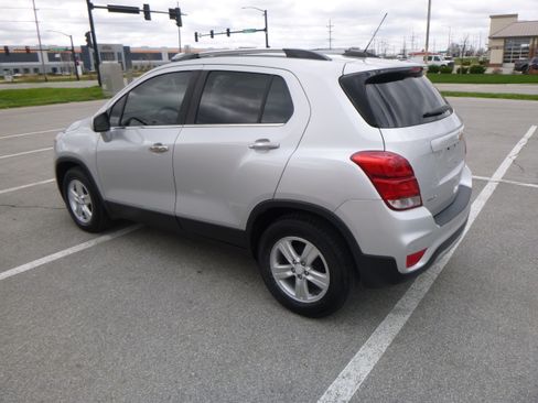 Used 2019 Chevrolet Trax LT image 8