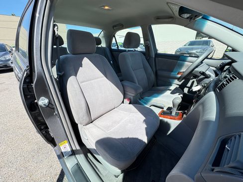 Used 2005 Toyota Corolla CE image 18