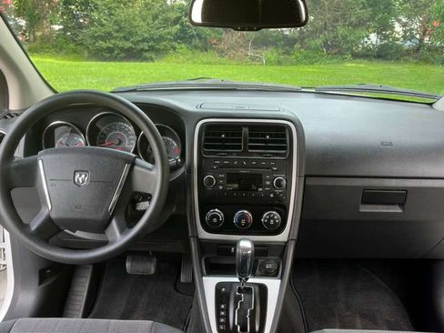 Used 2011 Dodge Caliber Mainstreet FWD image 14