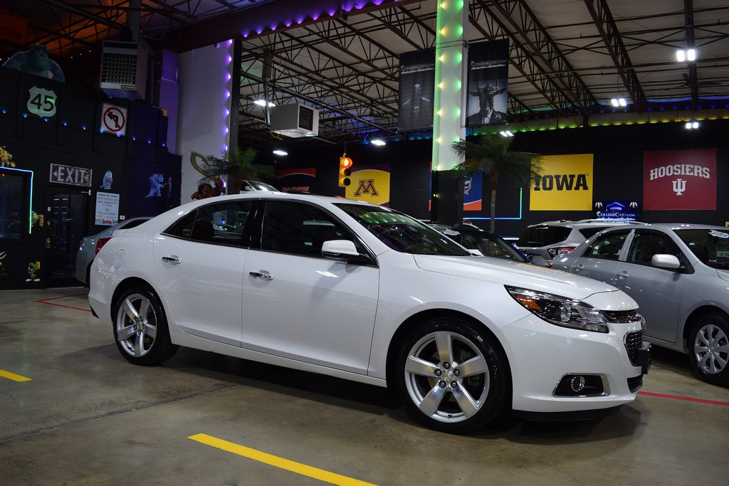 Used 2015 Chevrolet Malibu LTZ FWD image 13