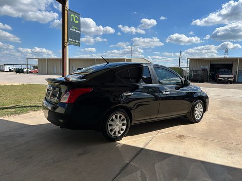 Used 2012 Nissan Versa image 5