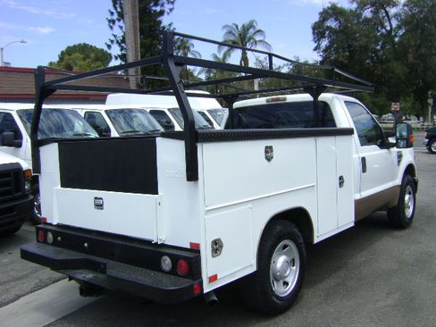 Used 2008 Ford F250 2WD Regular Cab Super Duty image 8