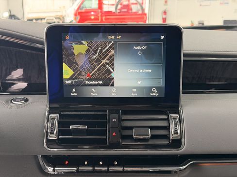 Used 2020 Lincoln Navigator Reserve image 10