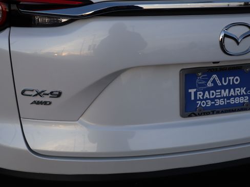 Used 2018 MAZDA CX-9 Signature image 11