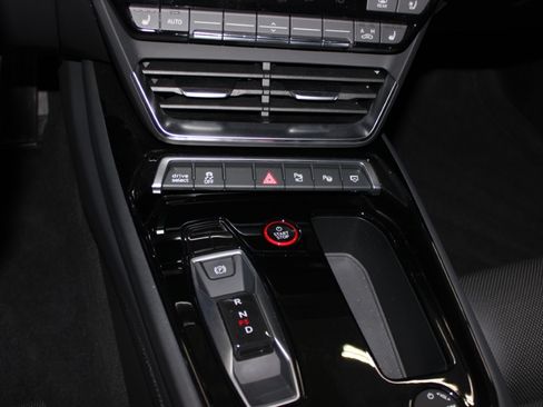 Used 2023 Audi RS e-tron GT image 26