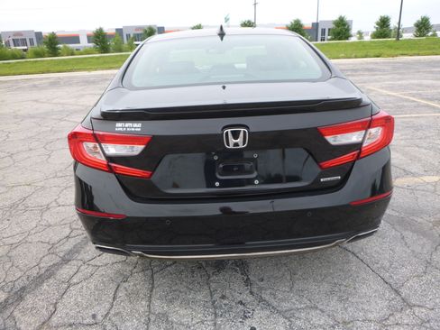 Used 2018 Honda Accord 1.5T Touring image 7