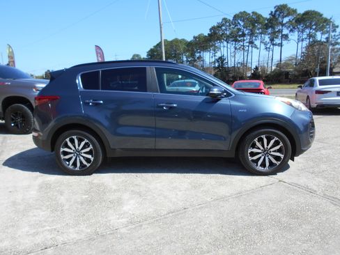 Used 2018 Kia Sportage EX image 4
