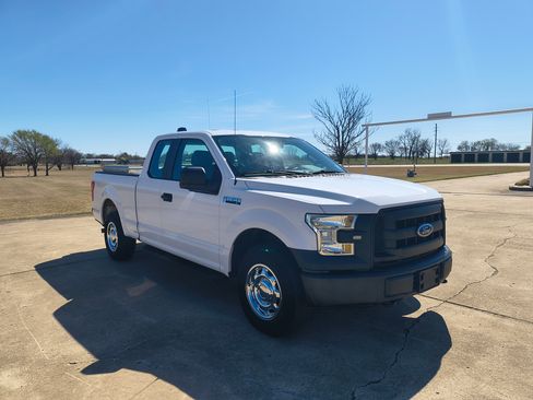 Used 2016 Ford F150 image 3