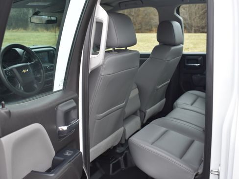 Used 2018 Chevrolet Silverado 1500 4x4 Double Cab image 22