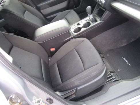 Used 2016 Subaru Legacy 2.5i Premium image 17