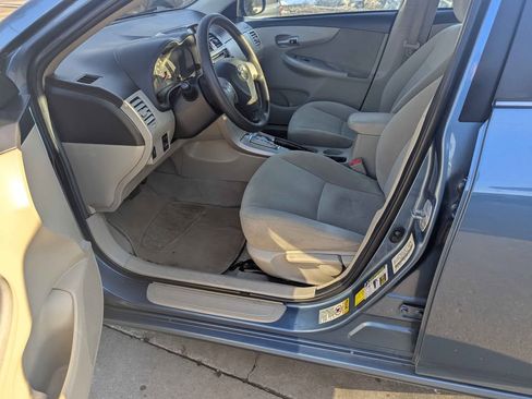 Used 2013 Toyota Corolla image 6