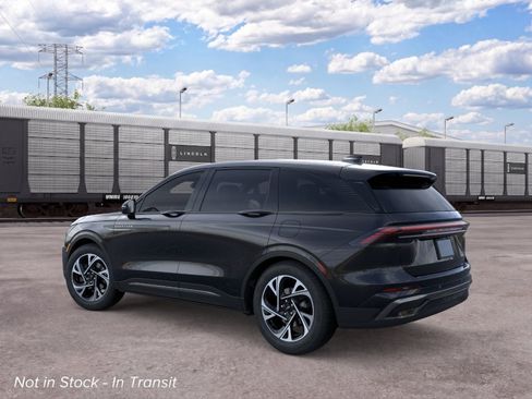 New 2026 Lincoln Nautilus Premier AWD/4WD image 4