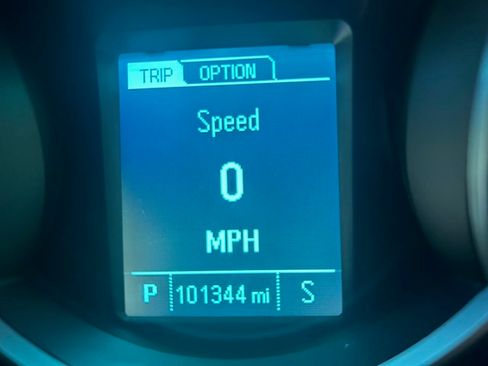 Used 2015 Chevrolet Cruze LT image 12