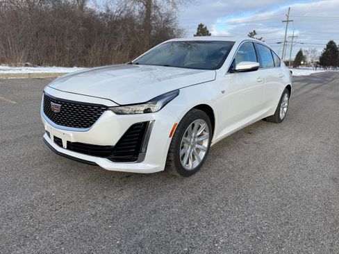 Used 2023 Cadillac CT5 Luxury image 3