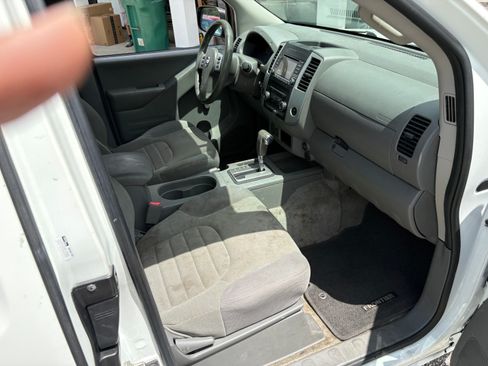 Used 2018 Nissan Frontier 2WD King Cab image 7