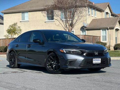 Used 2022 Honda Civic Sport image 4