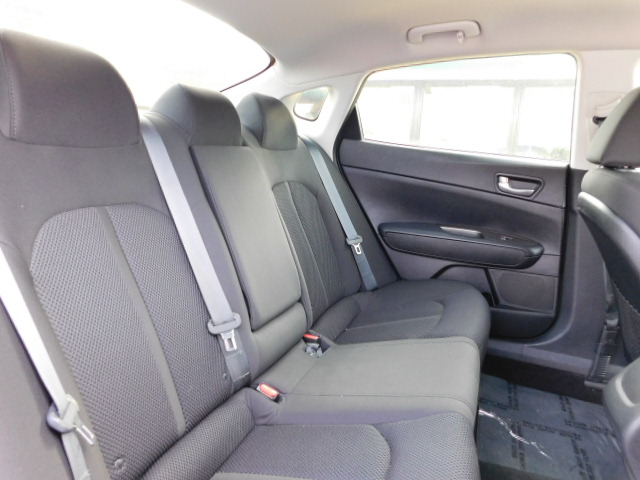 Used 2020 Kia Optima LX FWD image 17