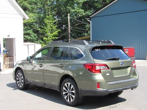 Used 2017 Subaru Outback 3.6R Limited AWD/4WD image 7