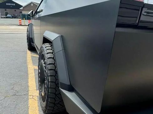 Used 2024 Tesla Cybertruck Cyberbeast image 5