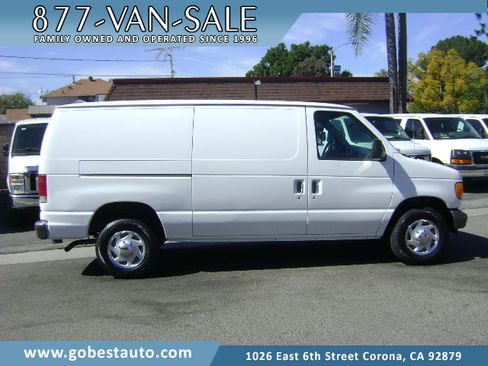 Used 2005 Ford E-150 and Econoline 150 image 1