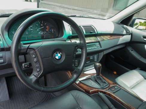 Used 2003 BMW X5 4.4i AWD/4WD image 11