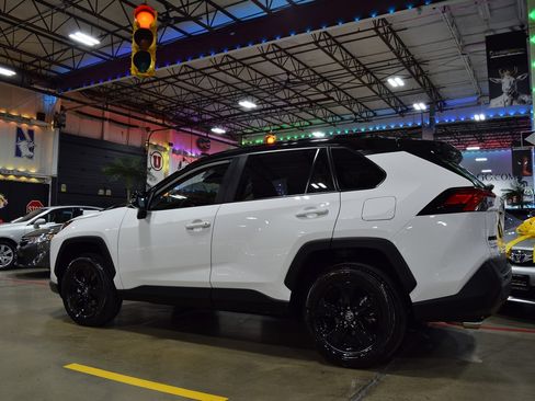 Used 2025 Toyota RAV4 XLE Premium image 12