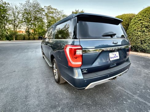 Used 2018 Ford Expedition Max 4WD XLT image 3