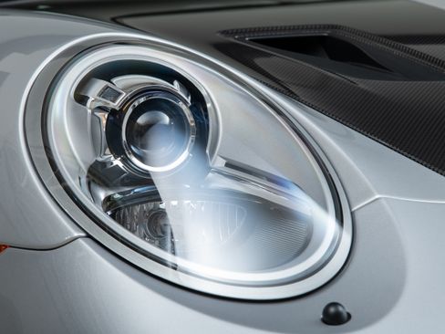 Used 2018 Porsche 911 GT2 RS image 52