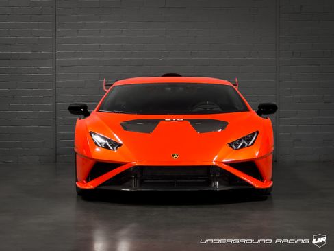 Used 2022 Lamborghini Huracan STO Coupe RWD image 10