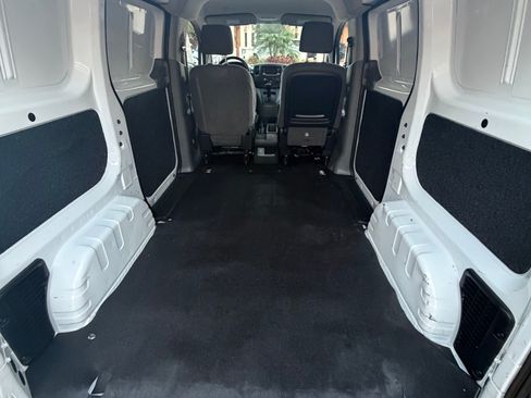 Used 2018 Nissan NV200 SV image 6