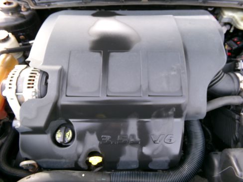 Used 2008 Dodge Avenger R/T image 19