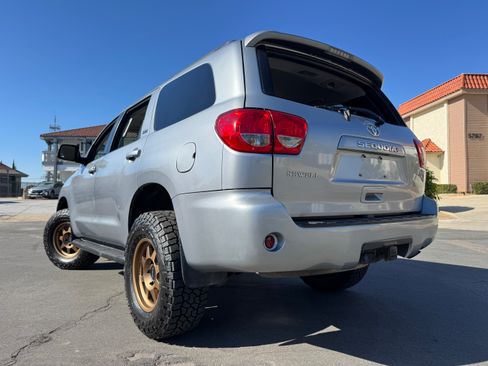 Used 2012 Toyota Sequoia SR5 image 5