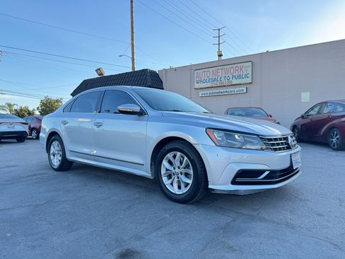 Used 2016 Volkswagen Passat 1.8T S image 10