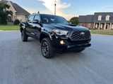 Used 2022 Toyota Tacoma TRD Sport image 2