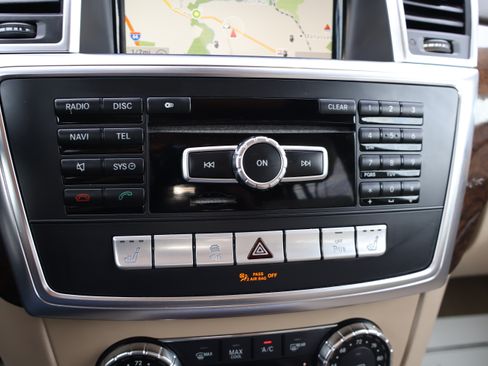 Used 2013 Mercedes-Benz GL 450 image 30