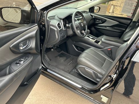 Used 2019 Nissan Murano FWD image 4
