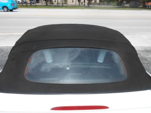 Used 2006 MAZDA MX-5 Miata Grand Touring RWD image 5