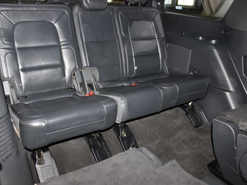 Used 2023 Lincoln Navigator 4WD Reserve image 28